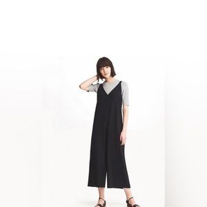 Uniqlo black linen blend jumpsuit